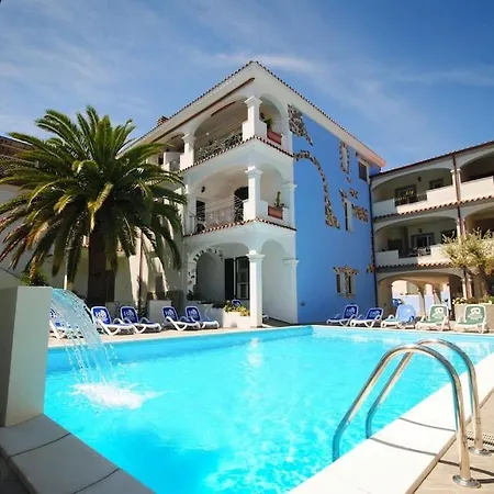 Moderne Ferienwohnung Nah Am Mit Pool In Apartamento *