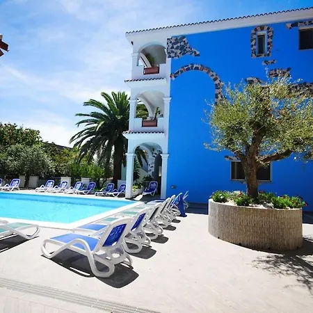 Moderne Ferienwohnung Nah Am Mit Pool In